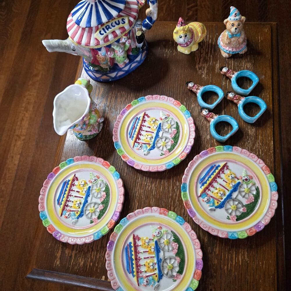 Vintage 1995 Mercuries Circus Mini Tea Set 12 Piece Tea Party Set